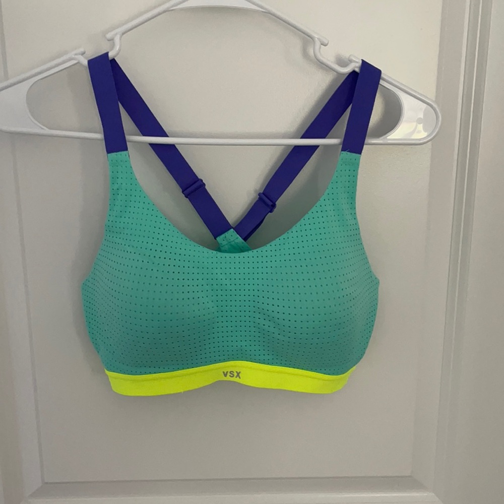 VS sports bra
